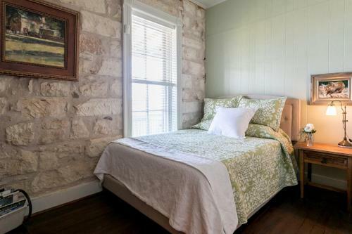 Apartamento Fountain Suite - On Main St - Pet-friendly