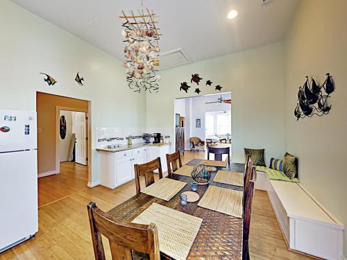Apartamento Renovated Historical Home Apts