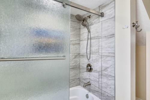 Barefoot Pelican By Ryson Vacation Rentals