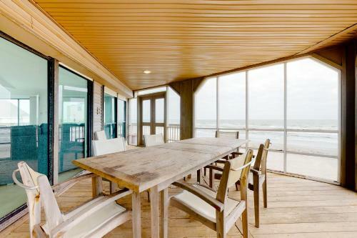 Pirates Beach Retreat