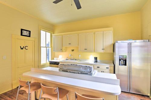 Historic Home In Walkable Area, 1 Mi To Beach