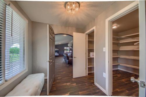 Hill Country Getaway Br 2230b Home