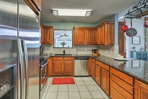 Lakefront Granbury Home With Dock, Decks And Views!