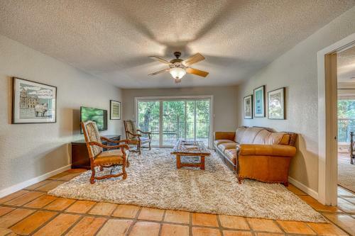 Peaceful Retreat On Quiet Cove On Lake Travis
