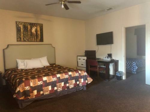 Motel Lone Star Inn & Suites