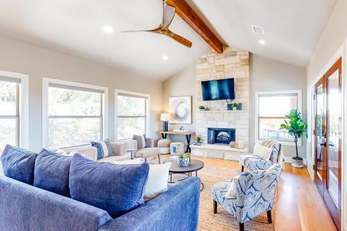 Lago Vista Retreat