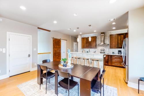 Lago Vista Retreat