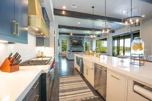 Wake & Roll - Loma Linda Luxury Lakeside Getaway
