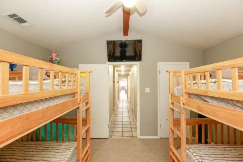 Splash Time! 4br Lake Lbj Waterfront W/ Boat Dock