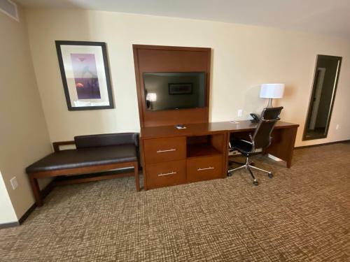 Hotel Comfort Suites Midland West
