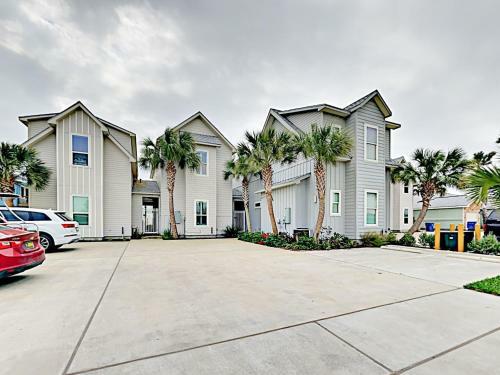 Stylish New Townhouse #102 Townhouse