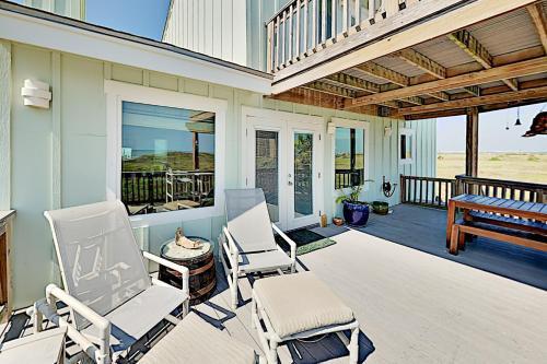 Lost Colony Beach House With Gulf Views & Pool! Home