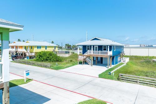 Fish'n And Beach'n Home