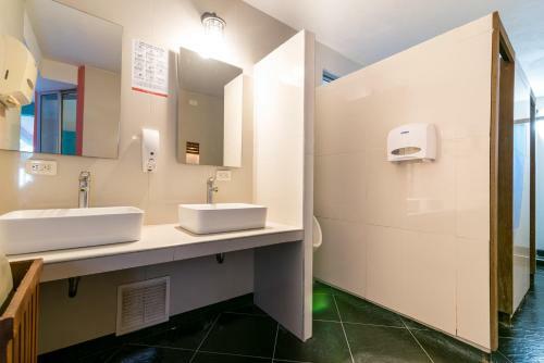 Hostal Flamingo Hostel & Coworking