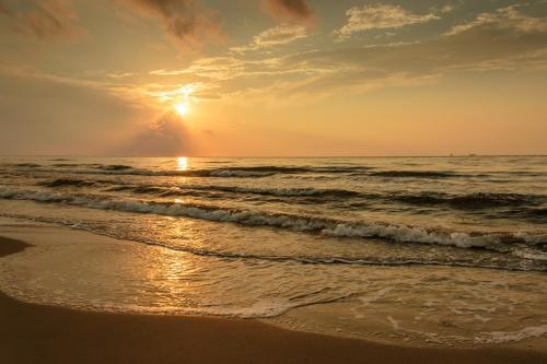 Apartamento Walk To Beach! Updated Hideaway With New Kitchen Apts