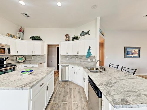 New Listing! Waterfront Home With Decks & Bay Views Home
