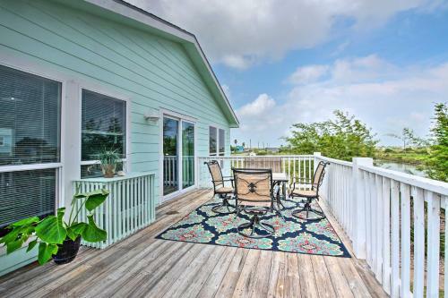 Apartamento The Salty Lime 2 Waterfront Getaway With Deck And Dock