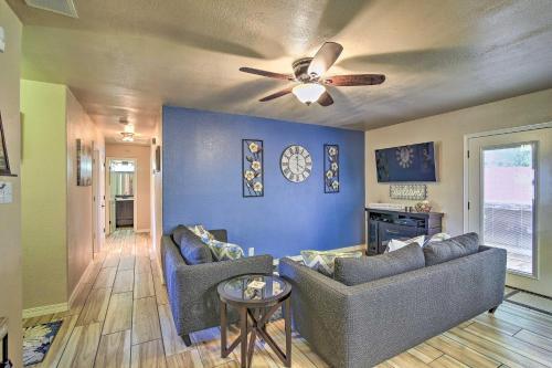 San Antonio Oasis With Yard, Pool And Outdoor Bar!