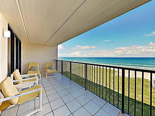 Apartamento New Listing! All-suite Gulf-front Perch With Pools Condo