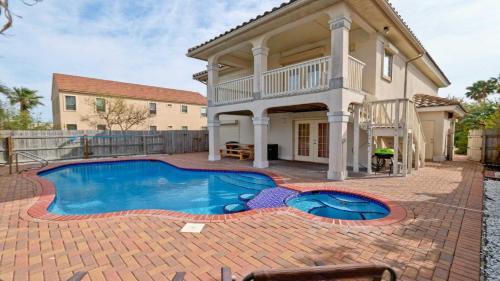 Adventura House Home