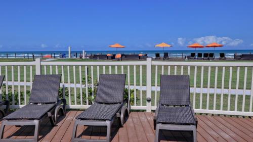 4br Bayview For Large Families! Beachfront Resort, Shared Pools & Jacuzzi