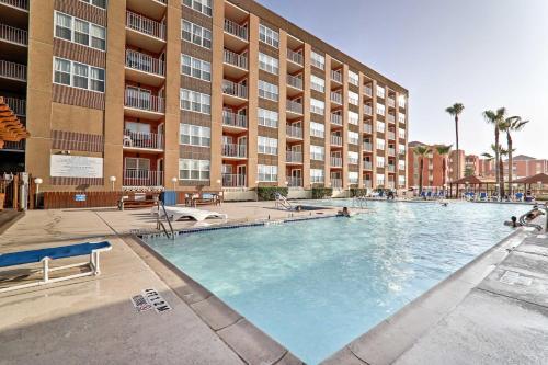 Apartamento Beach Haven With Shared Amenities - Steps To Beach!