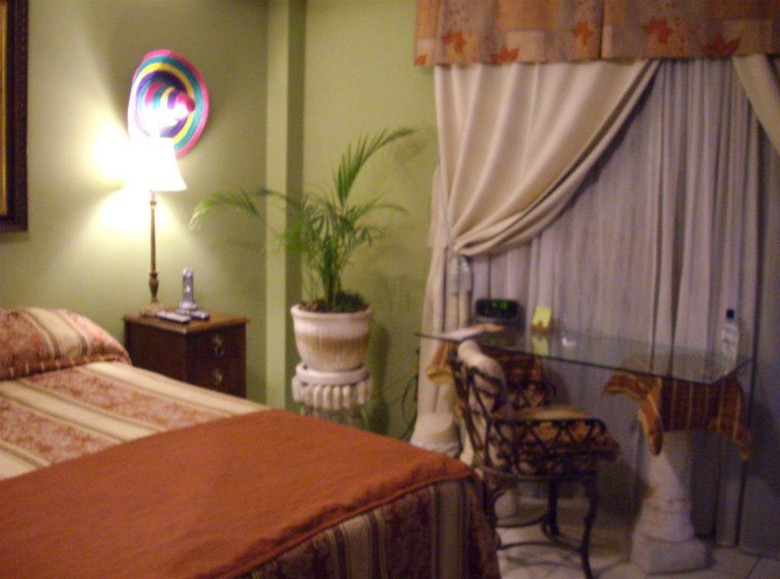 Dickinson Guest House B&B