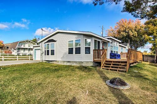 Spacious Family Home With Kayak And Deck, On Bear Lake!