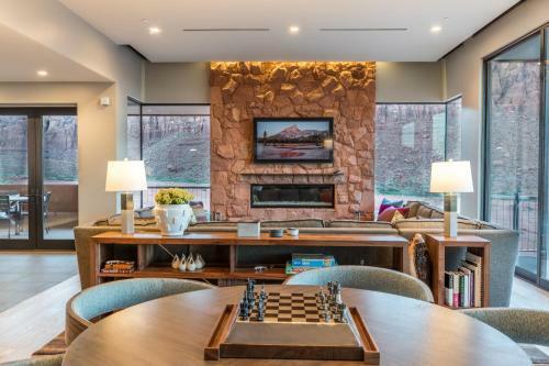Villa Padre Canyon Residences - Double Masters And King Suite With Pool