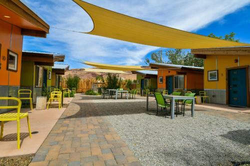Hotel West 3 - Kokopelli West Studio. Downtown Location