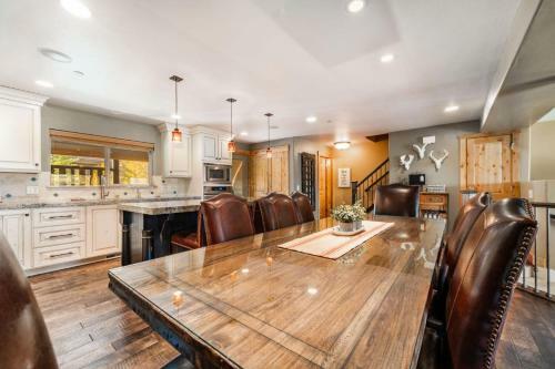 Ski Haven Elegant Spacious Townhome W Private Hot Tub