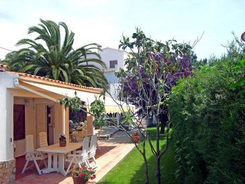 Villa Calonge I