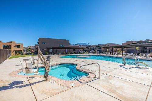 Villa Canyon Views