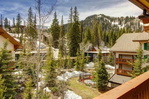 Powderhorn Lodge 411: Mountain Majesty Suite