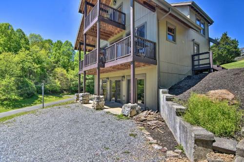 Timber Frame Cabin With South Holston Lake Views