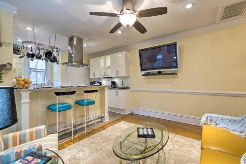 Chic Richmond Apartment With Deck And Patio!