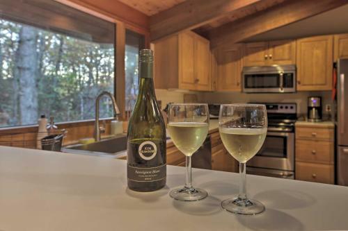 Spacious Wintergreen Home - Half Mile To Slopes!