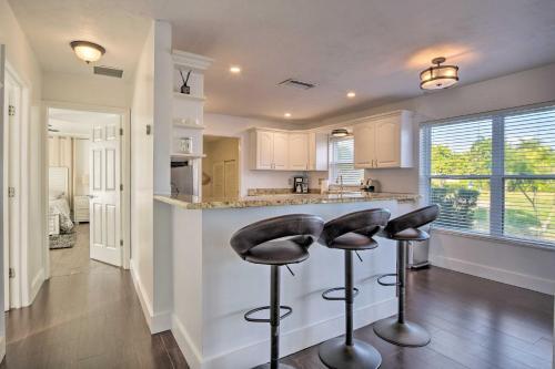 Marco Island Home With Pool Near Tigertail Beach