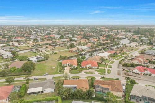 Sand Hill St. 318 Marco Island Vacation Rental