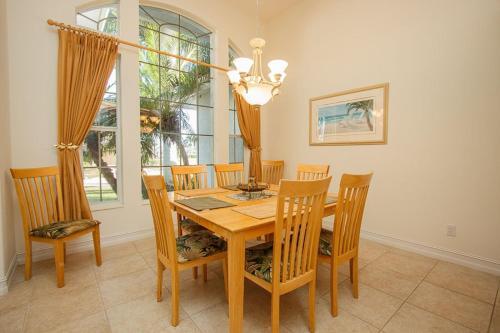 Buccan1570 - 1570 Buccaneer Ct Home