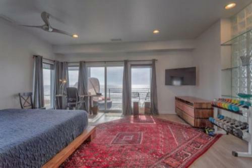 The House On The Blue Shore By Pristine Properties