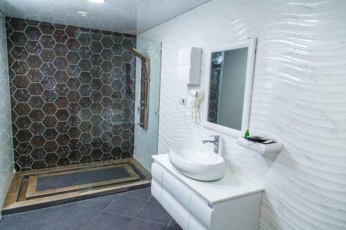 Hotel Shedevr Plaza