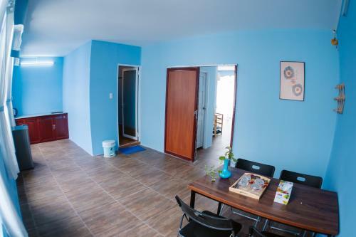 Hotel Luxhome - Vinhome Apartments