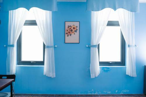 Hotel Luxhome - Vinhome Apartments