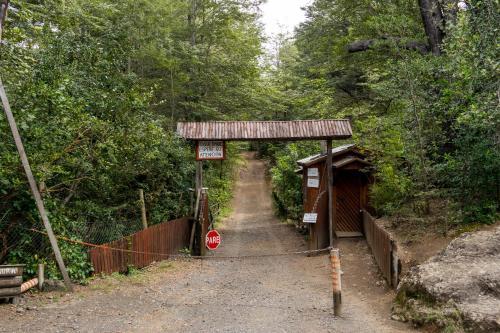 Lodge Caba�as Lemunantu Salto Del Indio