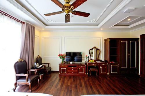 Th�i H� Luxury Hotel