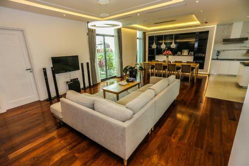 Hnc Premier Hotel & Residences