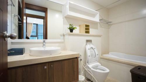 Vinhomes Metropolish Apartment Center Hanoi