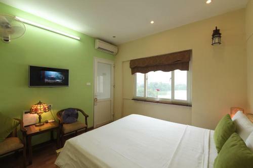 Hoan Kiem Lakeview Hotel