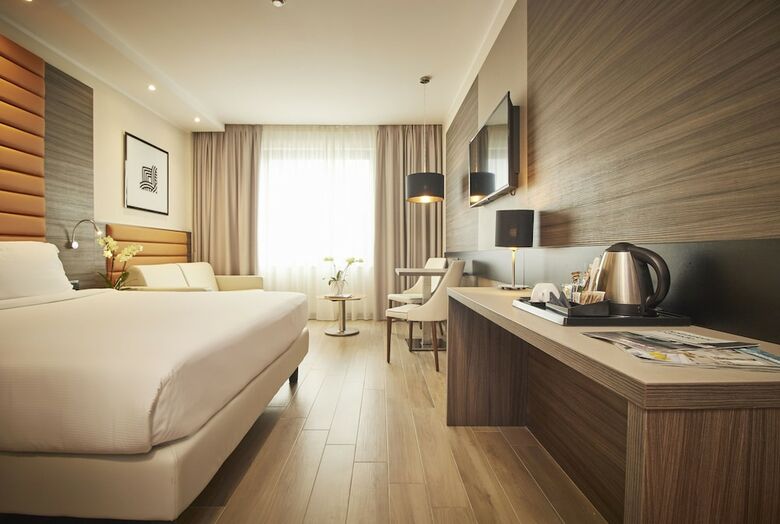 Ih Hotels Milano Lorenteggio